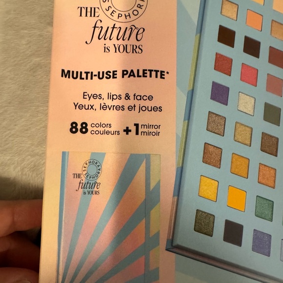 Sephora Multi-Use Palette with 88 Colors - Picture 2 of 4